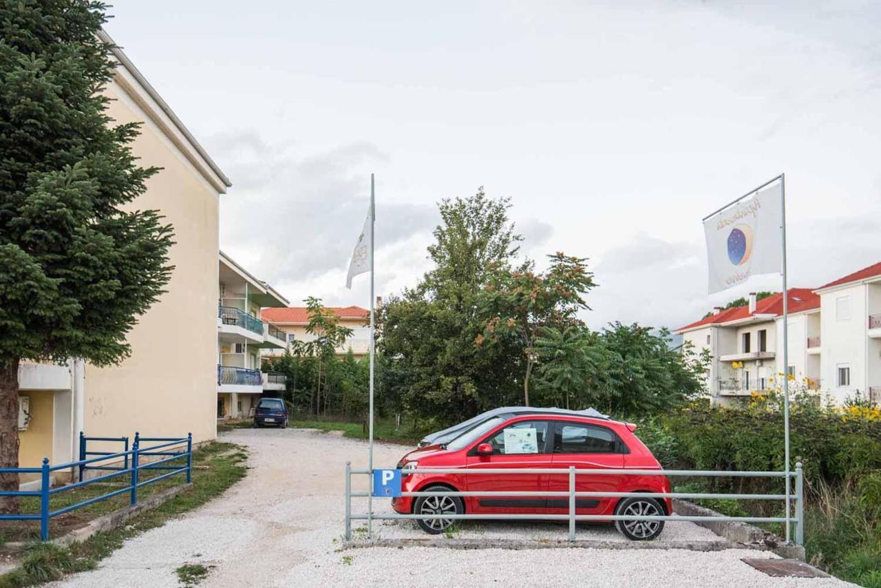 My Oneiro Apartments Ioannina Buitenkant foto
