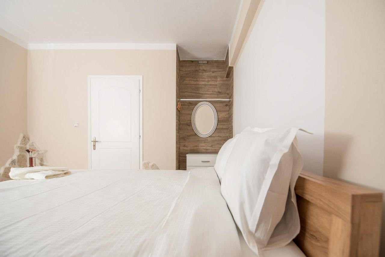 My Oneiro Apartments Ioannina Buitenkant foto
